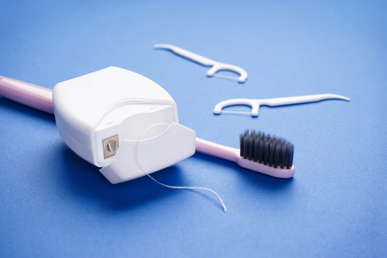 What's the Best Way to Brush and Floss Correctly
